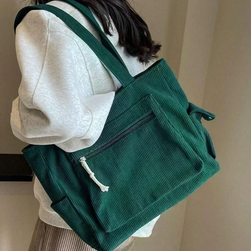 Lightweight & Stylish – Perfect for Everyday Use!