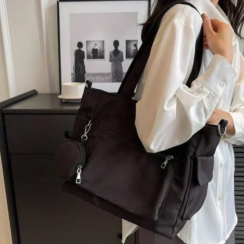 Lightweight Spacious & Trendy Shoulder Tote Bag